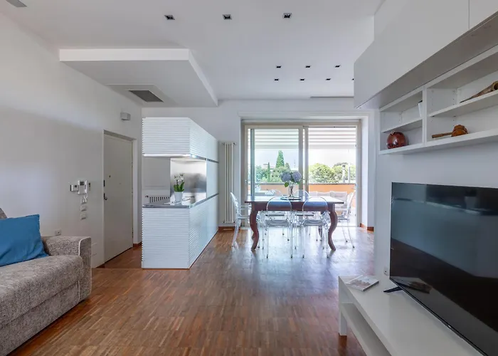 Nostromondo Biancamano Attic - Stylish Penthouse With Private Terrace- San Giovanni Appartamento
