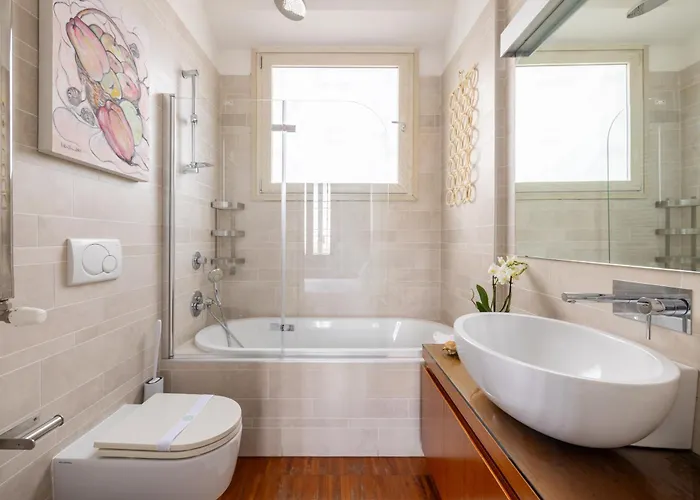 Nostromondo Biancamano Attic - Stylish Penthouse With Private Terrace- San Giovanni Appartamento *