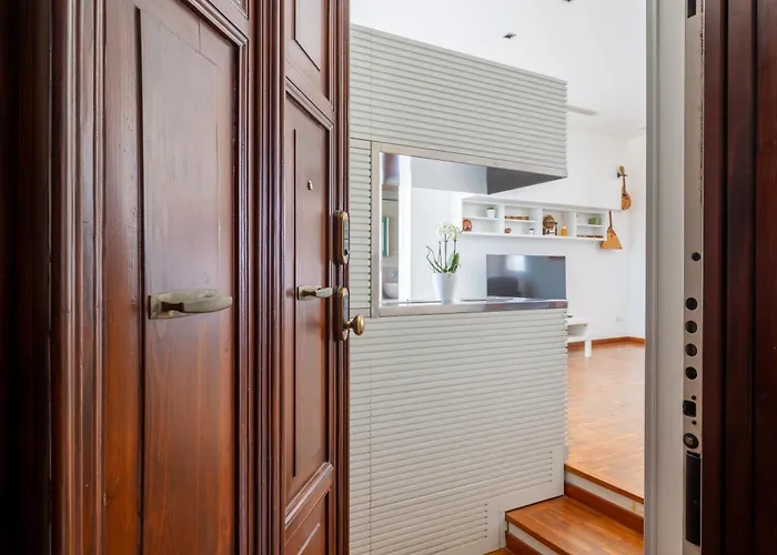 Nostromondo Biancamano Attic - Stylish Penthouse With Private Terrace- San Giovanni Roma